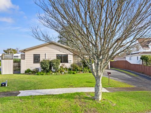 11A Emma Place, Pukete