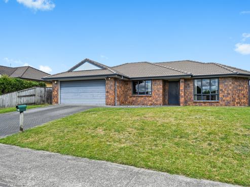 37 Thomas Road, Huntington