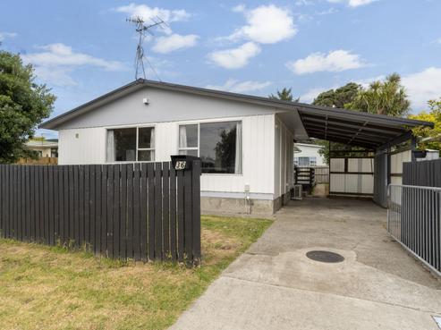 36 Makarini Street, Paraparaumu