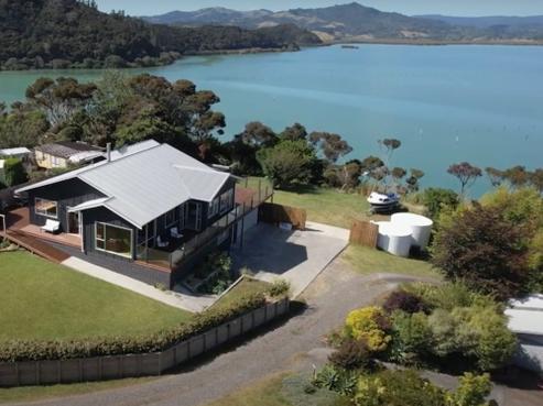23 Lewer Road, Whangaroa