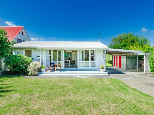 92 Manly Street, Paraparaumu Beach