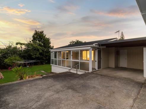 15A Albatross Road, Red Beach