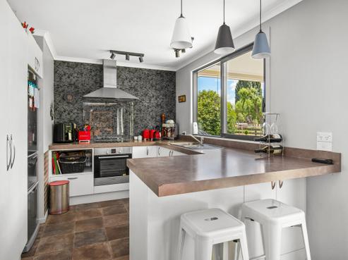 24 Blackman Road, Alexandra