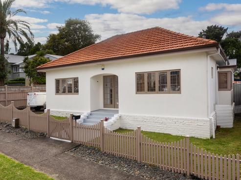 1 Weston Avenue, Mount Albert
