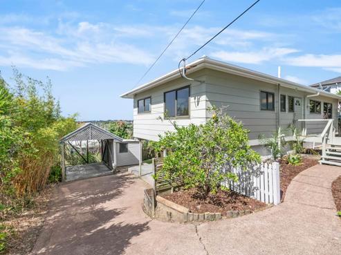 2/45 Target Road, Totara Vale