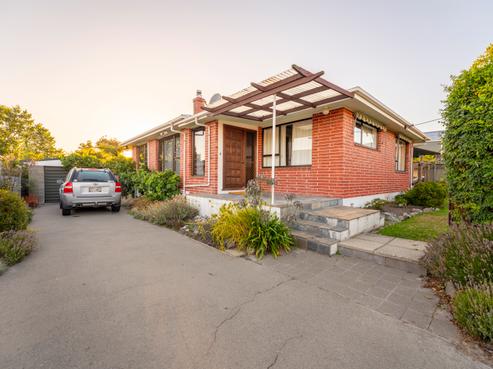 16 Goulds Road, Marchwiel