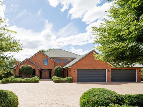 31 Montrose Crescent, Huntington