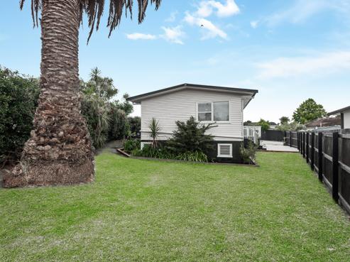 49 Fairclough Road, Beach Haven