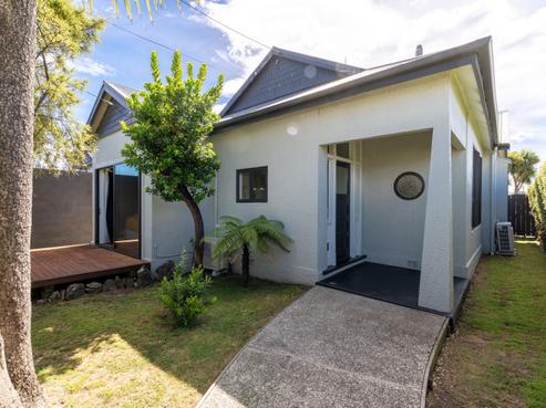 102 Richardson Street, Saint Kilda