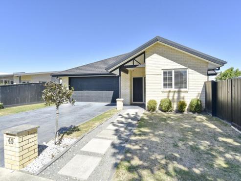 49 Beechwood Drive, Northwood