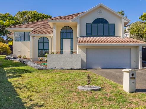 16 Taroka Close, Pinehill