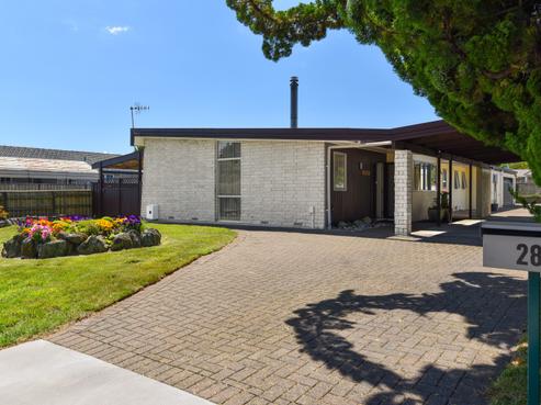 28 Iles Road, Lynmore