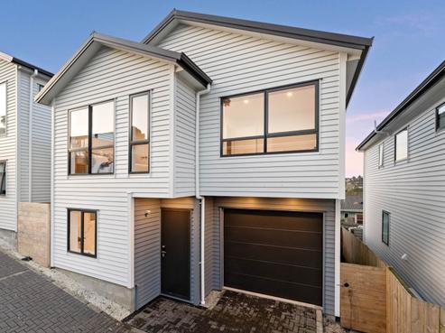 51D Reynella Drive, Massey