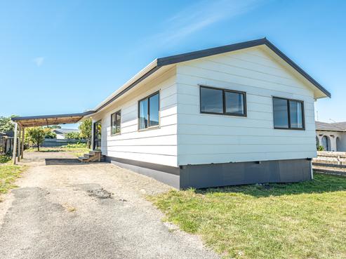 110 Hinau Street, Castlecliff