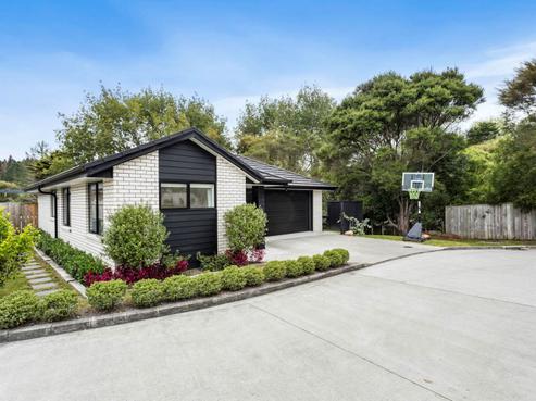 15 Riverboat Lane, Helensville