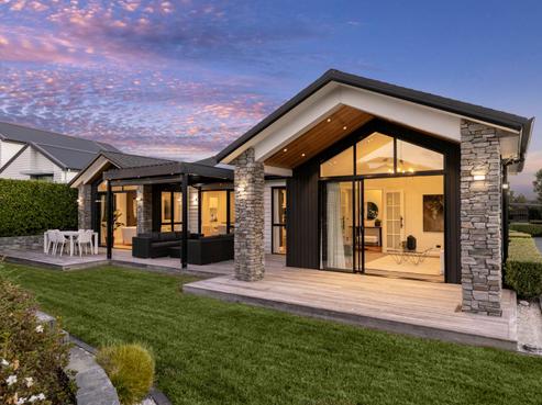13 Syd Grant Crescent, Orewa