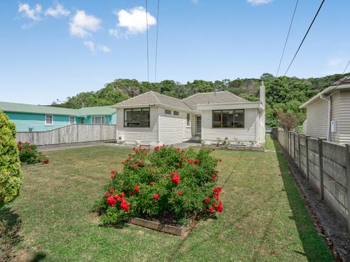 52 Dover Road, Wainuiomata
