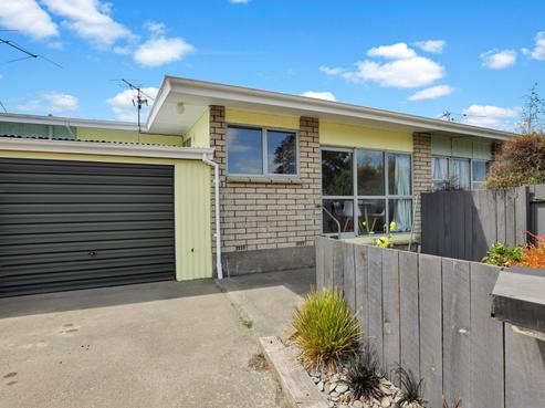 2/17 Wills Street, Ashburton