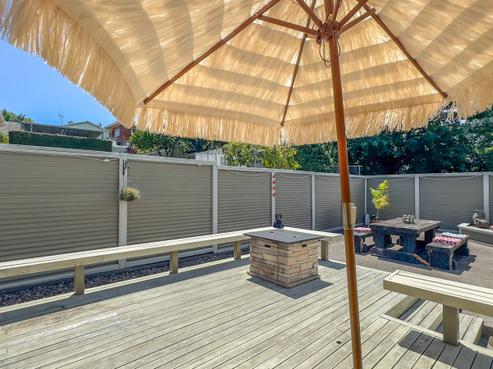 152 Brunton Crescent, Thames