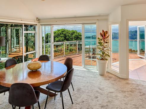 4 Robieson Street, Roseneath