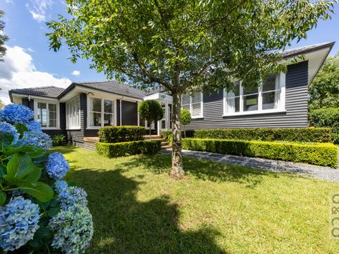 11 Elliot Street, Riverhead