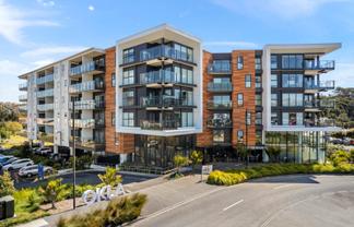 402/3 Kaipiho Lane, Albany