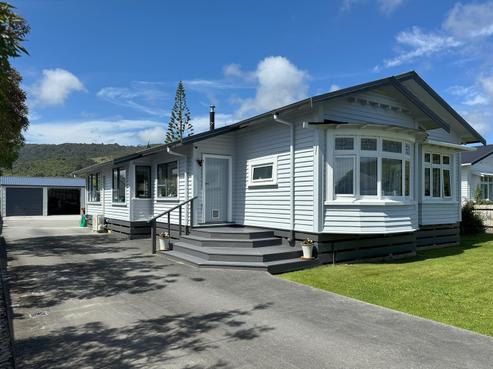 37 Marlborough Street, Greymouth