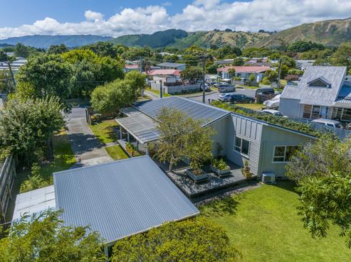 4 Repo Street, Paraparaumu
