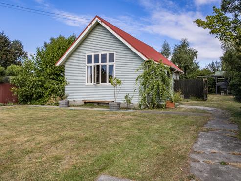 29 Pembertons Road, Sefton