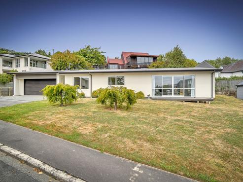 4 Whaka Terrace, Huntsbury