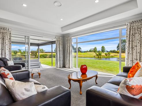 54 Mapleham Drive, Pegasus