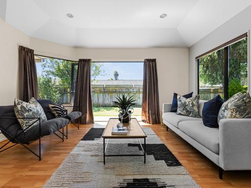 6 Malbec Way, Greenmeadows