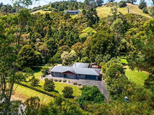 1527 Weranui Road, Wainui