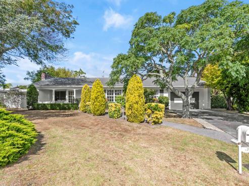 12 Holly Way, Sunnyhills