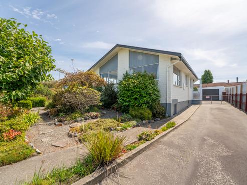15 Pukatea Street, Glenwood