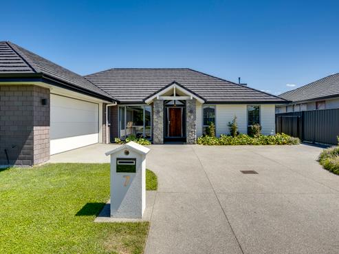 7 Ruahine Road, Poraiti
