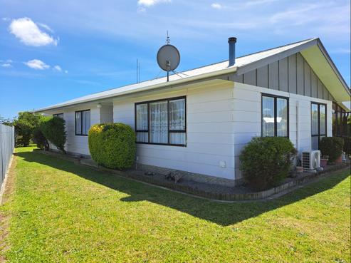 104 Ryder Crescent, Levin