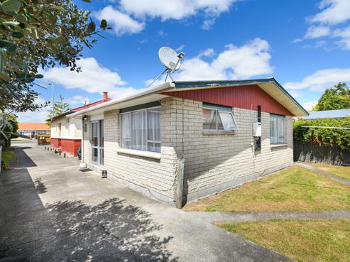 149B Church Street, West End