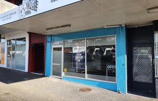 Morley/Devon West Shop For Lease