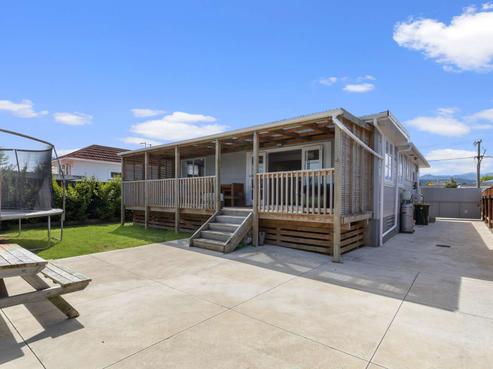 51 Winchester Street, Levin