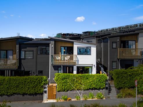 74 Ashley Avenue, Long Bay