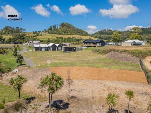 11 Liberty Place, Cooks Beach