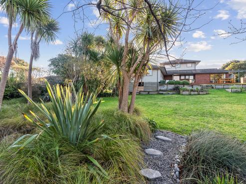 6 The Avenue, Paraparaumu Beach