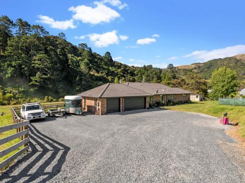 1115A Ahuroa Road, Makarau