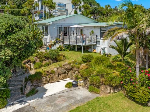 5 Berridge Road, Muriwai