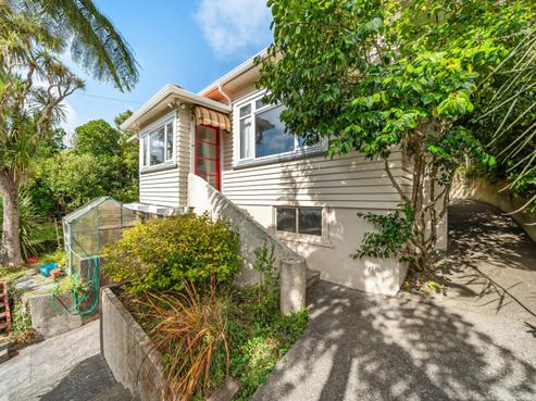 35 Nottingham Street, Karori
