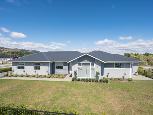 2 Hallmark Drive, Hope