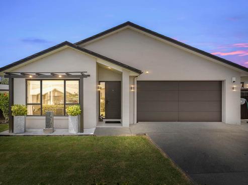 32 Kaiawa Street, Beachlands