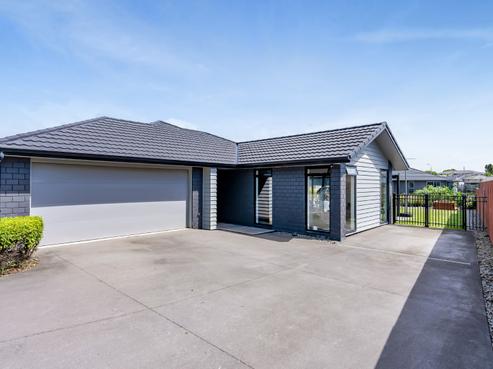 15 Waitaha Place, Bell Block