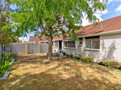 2B Jordan Terrace, Masterton
